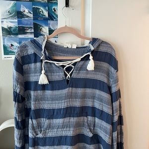 Roxy beach pullover